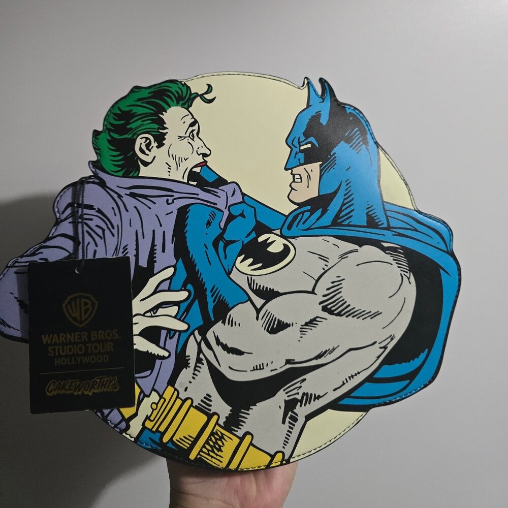 Cakeworthy WB Batman Comic Style Crossbody Bag